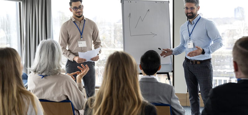 Definition, meaning and explanation of the term consecutive interpreting. Pharmaceutical interpreters working in GMP inspections mainly use consecutive interpreting - often with a language combination of Russian, English and German