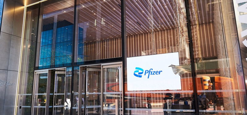 The Spiral, the new headquarters of Pfizer Inc. in New York. The US pharmaceutical company must regularly undergo national and foreign GMP inspections.