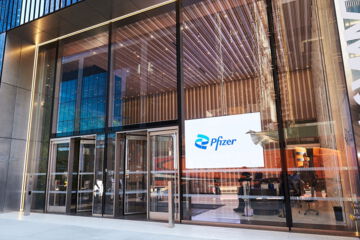 The Spiral, der neue Sitz von Pfizer Inc. in New York. Der US-Pharmakonzern muss sich regelmäßig nationalen wie auch ausländischen GMP-Inspektionen unterziehen.